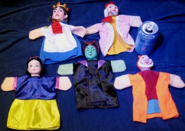 MARIONETAS MANO BLANCANIEVES 001